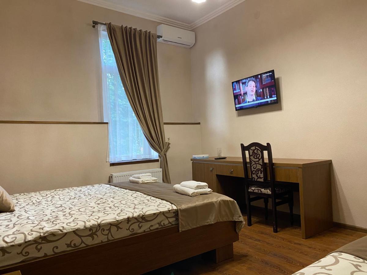Grand Hotel Mohyliv-Podilskyi Dış mekan fotoğraf