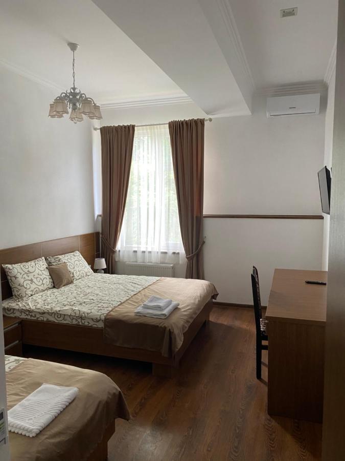 Grand Hotel Mohyliv-Podilskyi Dış mekan fotoğraf