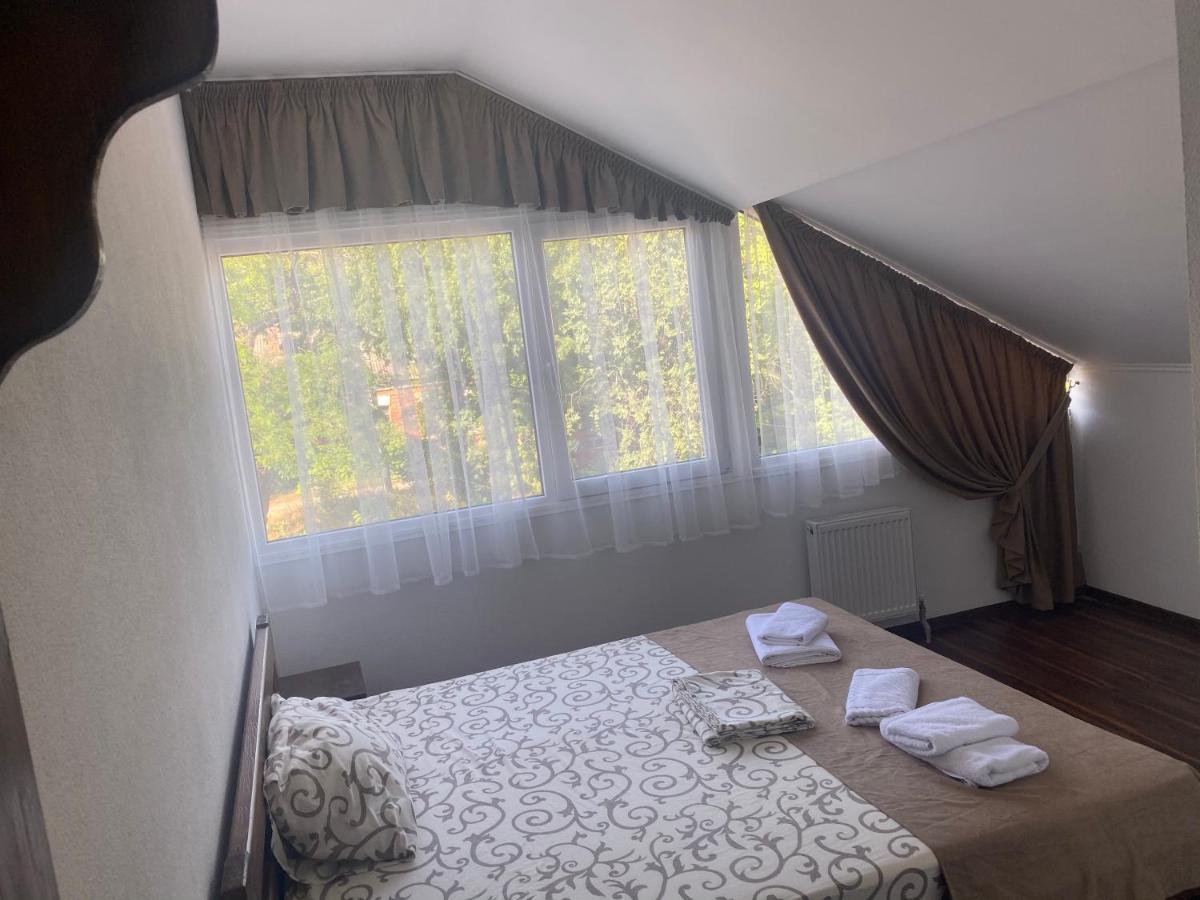 Grand Hotel Mohyliv-Podilskyi Dış mekan fotoğraf