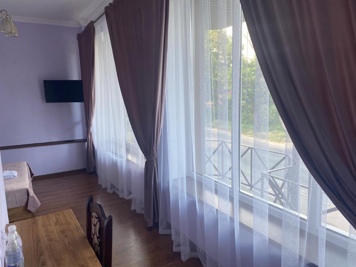 Grand Hotel Mohyliv-Podilskyi Dış mekan fotoğraf