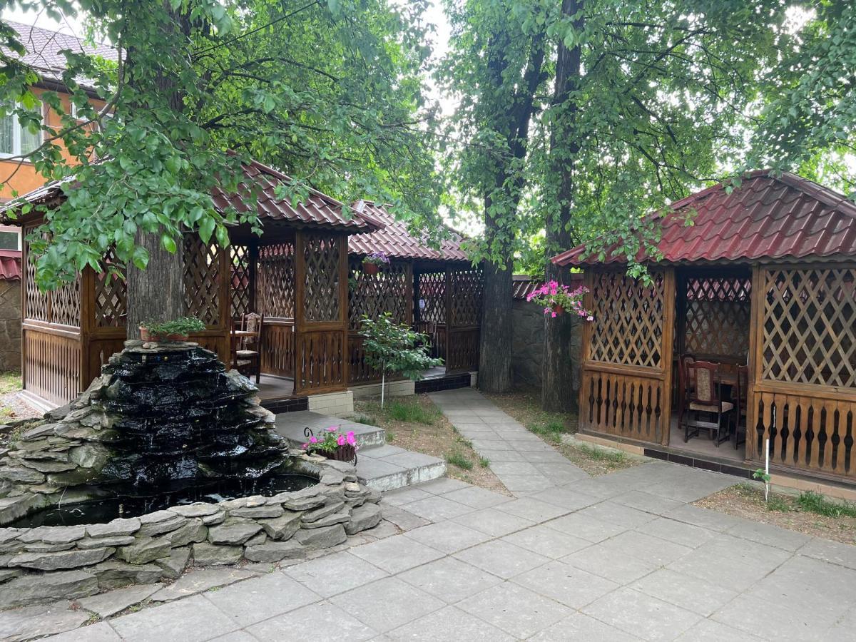 Grand Hotel Mohyliv-Podilskyi Dış mekan fotoğraf