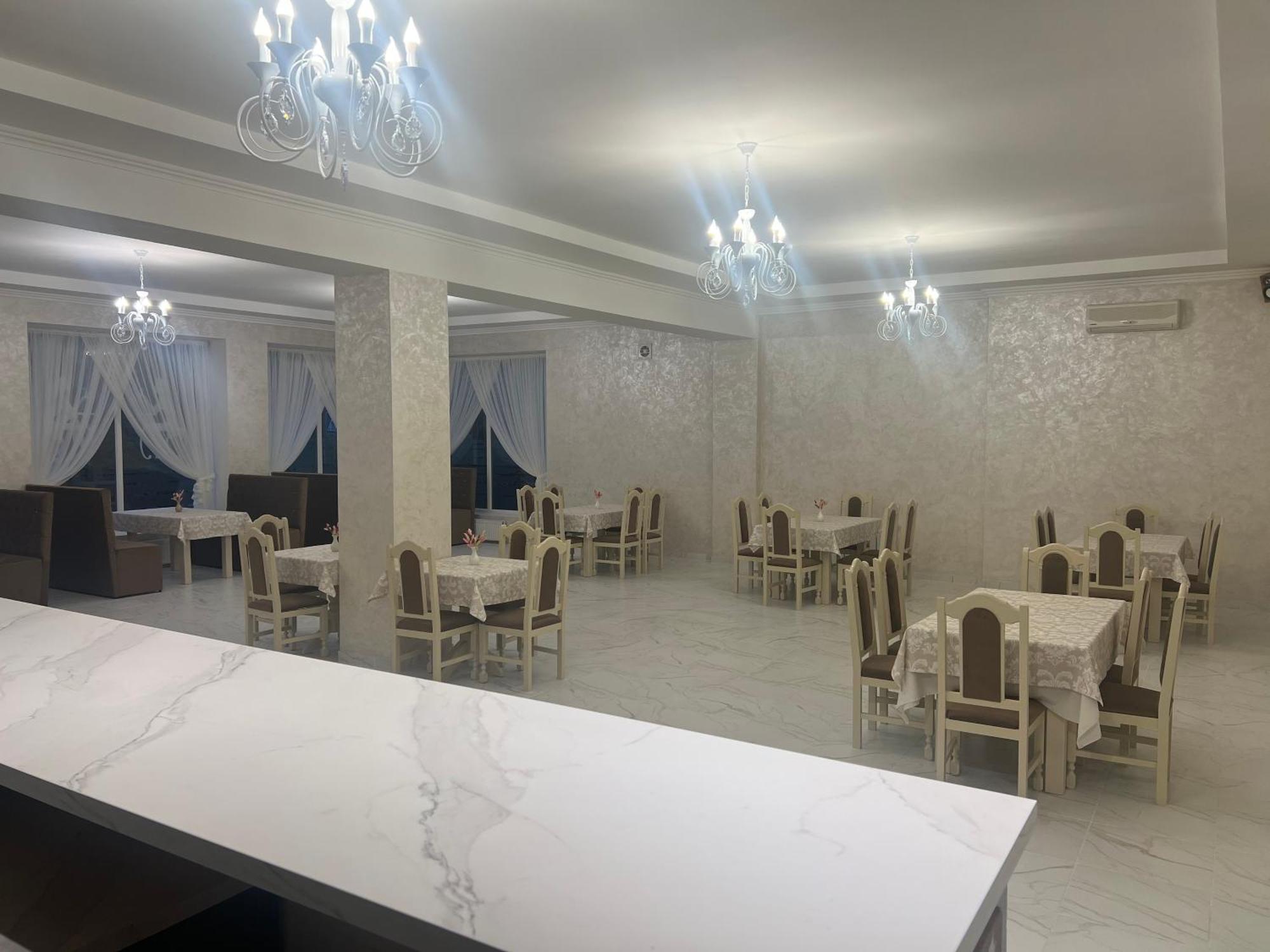 Grand Hotel Mohyliv-Podilskyi Dış mekan fotoğraf