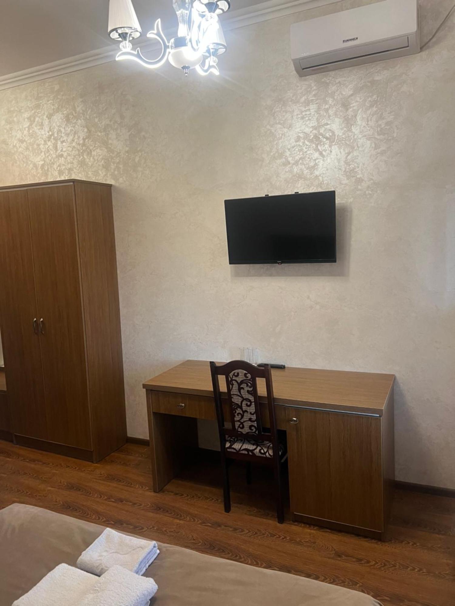 Grand Hotel Mohyliv-Podilskyi Dış mekan fotoğraf